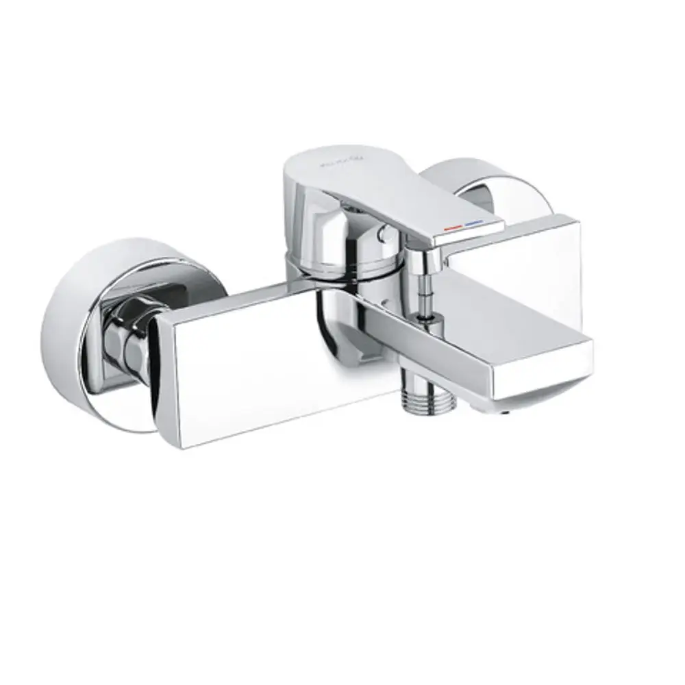 Einhandmischer von Kludi für Wanne und Brause, mit glänzender chromfarbener Oberfläche und seitlicher Bedienung. Wandmontage, einfache Handhabung für Temperatur- und Mengeneinstellung.